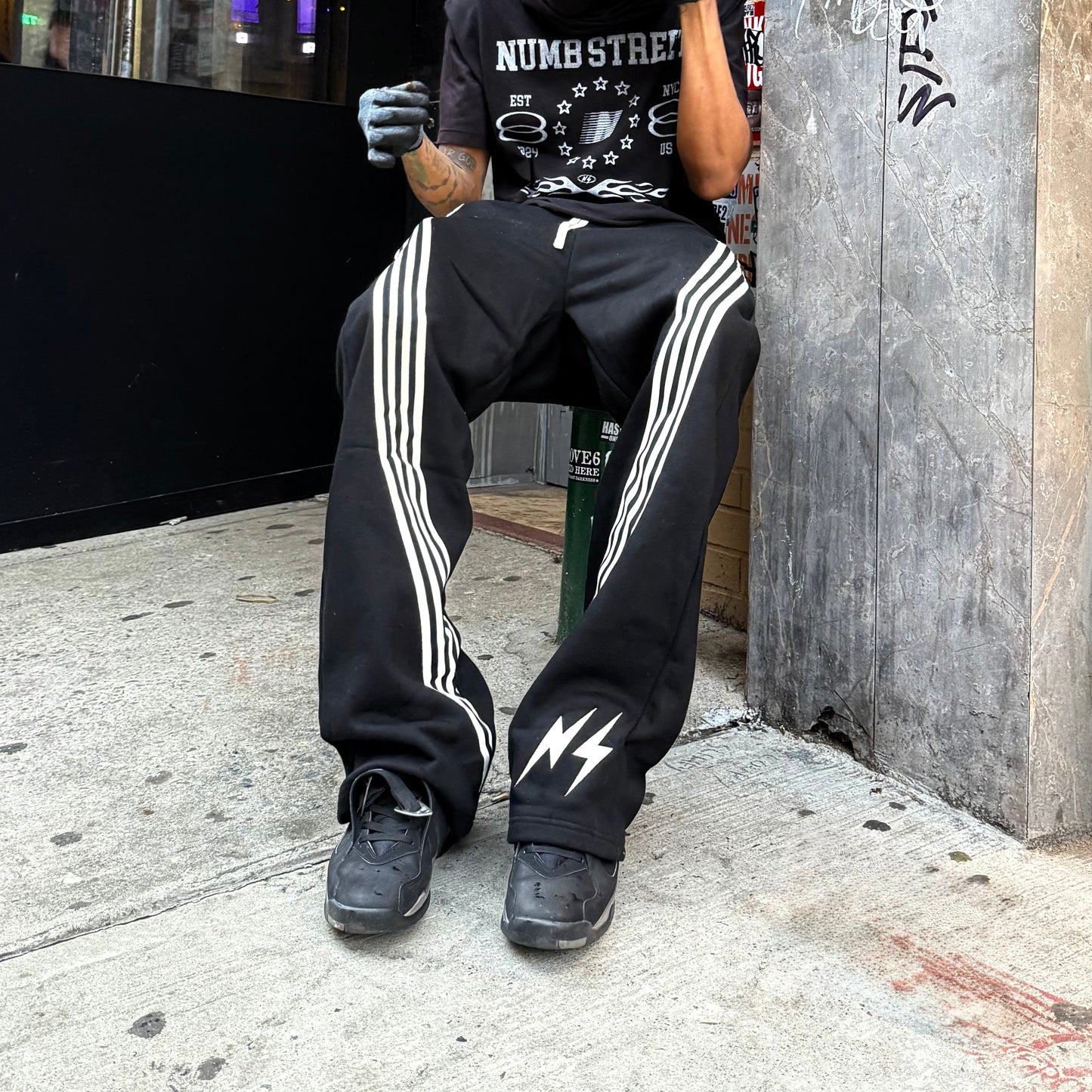 BLACK FASTLIFE RACER SWEATS